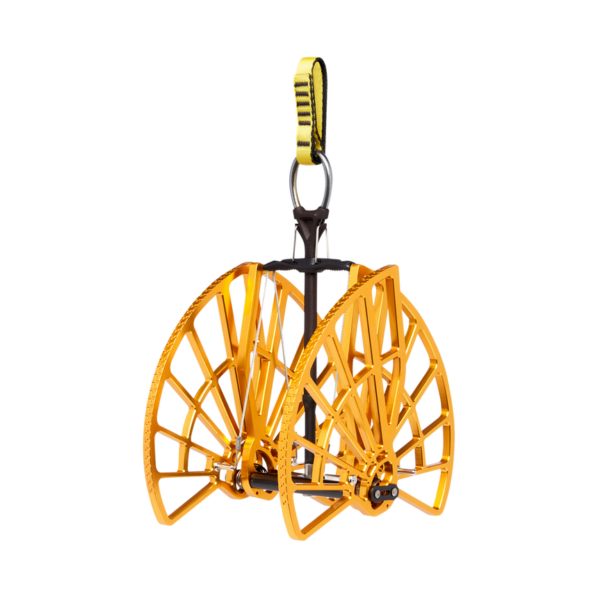 Black DiamondBlack Diamond Camalot™ C4Outdoor Action