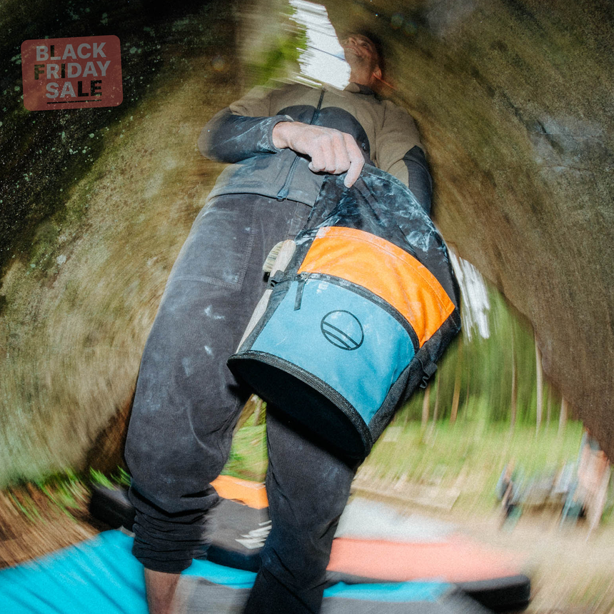 Wild Country Climbing Sequence Chalk Bucket Outdoor Action Deepwater/Sandstone/Black -Product In Use