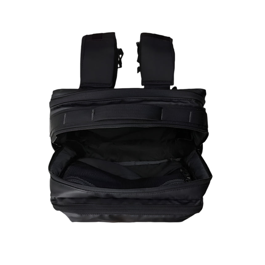 The North FaceThe North Face Base Camp Voyager DaypackOutdoor Action