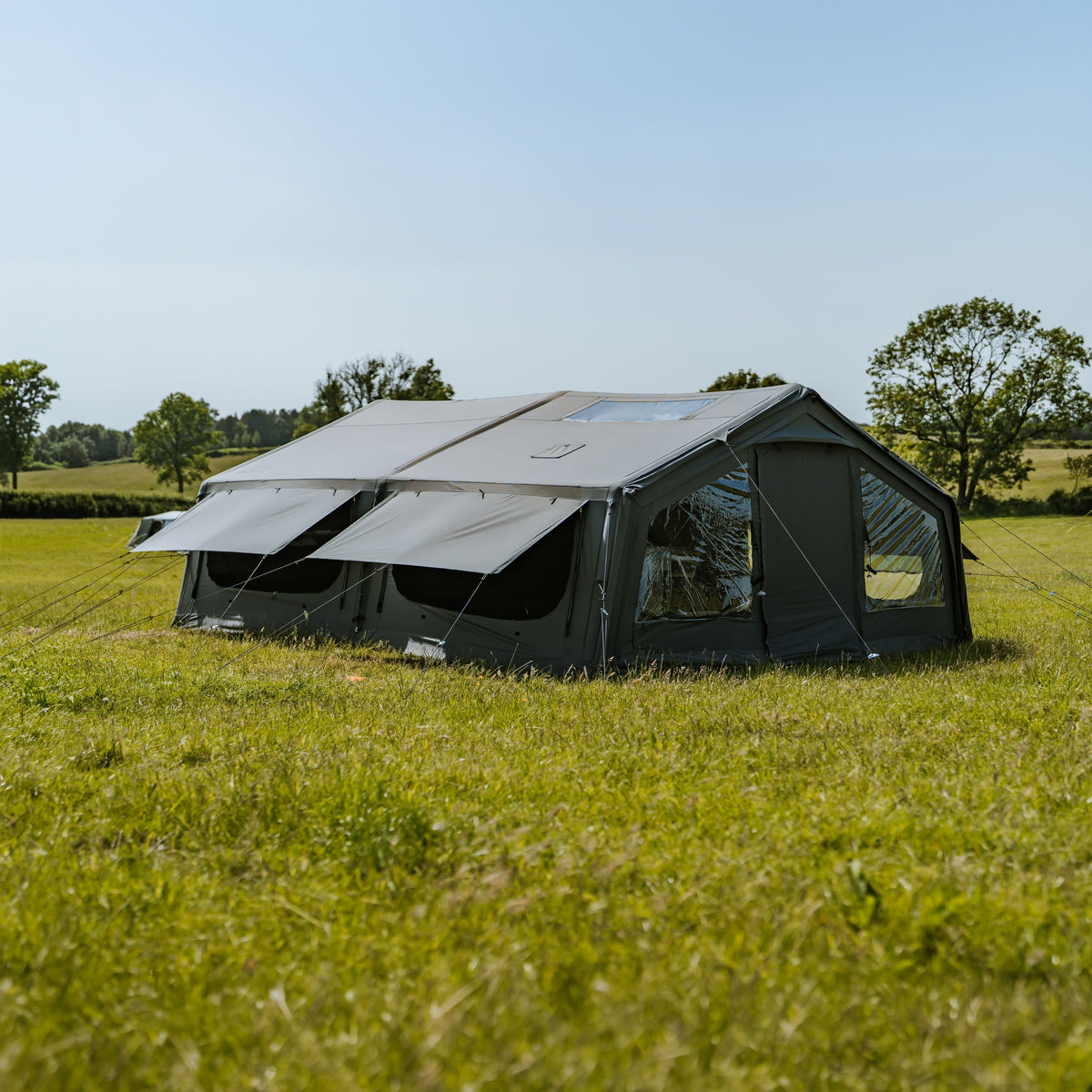 Holawild AirTek Machu Picchu XL in Grey - Front Side View