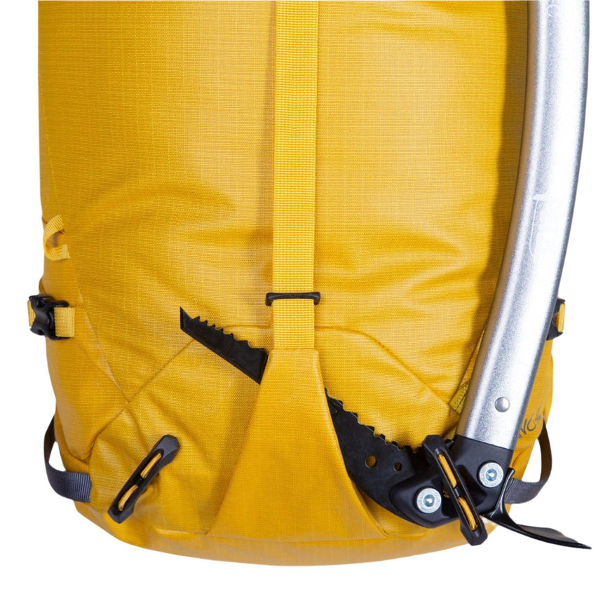Mountain EquipmentMountain Equipment Fang 42+ BackpackOutdoor Action