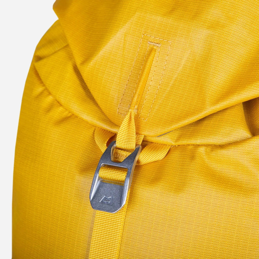 Mountain EquipmentMountain Equipment Fang 42+ BackpackOutdoor Action