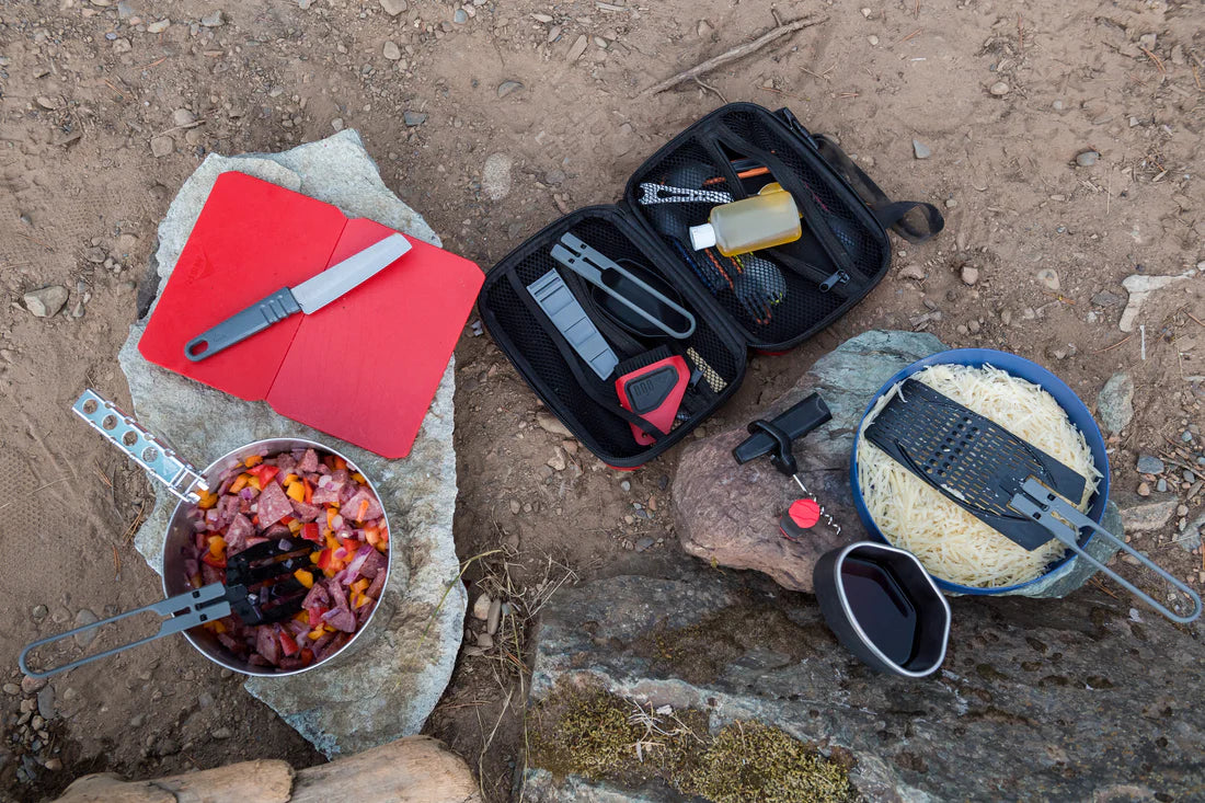 MSR Alpine Deluxe Kitchen Set Outdoor Action- Product in use (2)