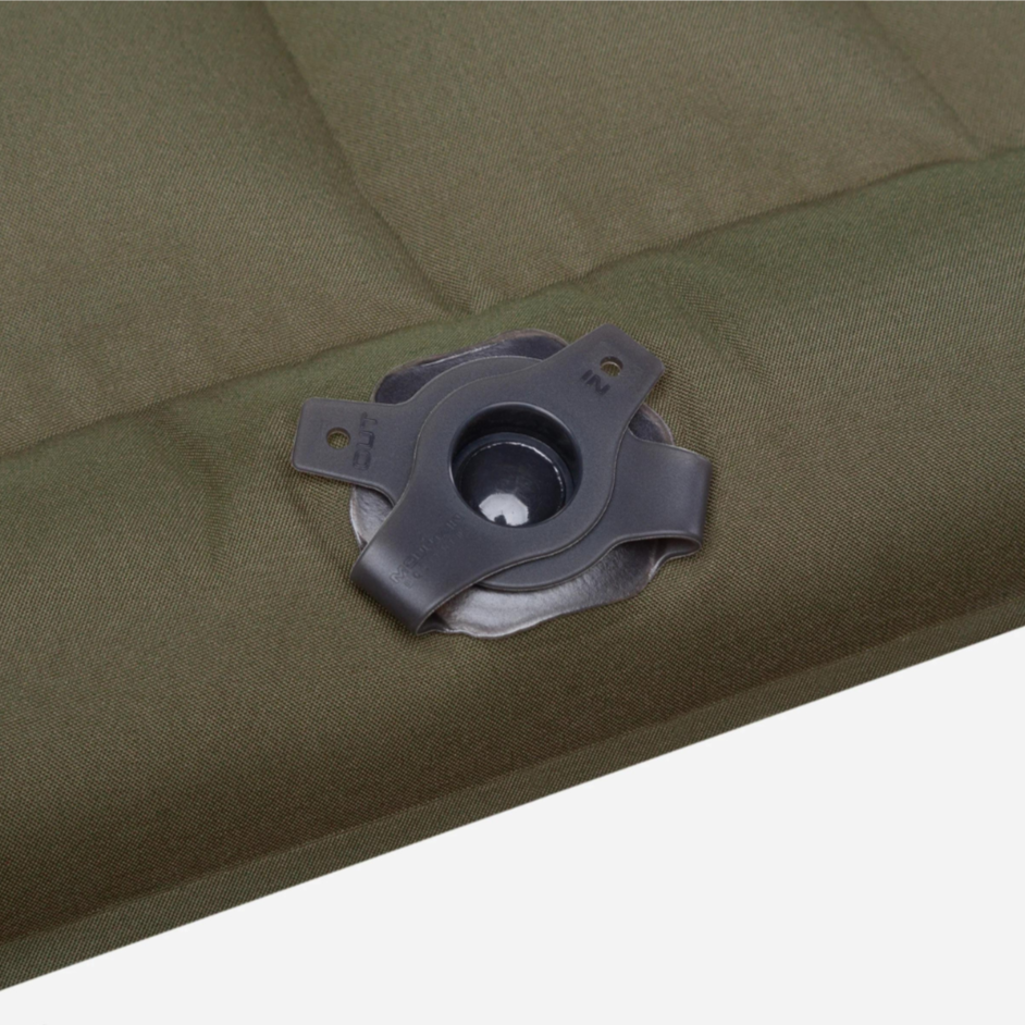Mountain Equipment Aerostat Down 7.0 Ultra Sleeping Mat Wide Regular in Hunt Green - Valve Detail