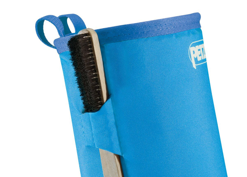 Petxl Bandi Chalk Bag Bright Blue - Close Up of Brush Holder