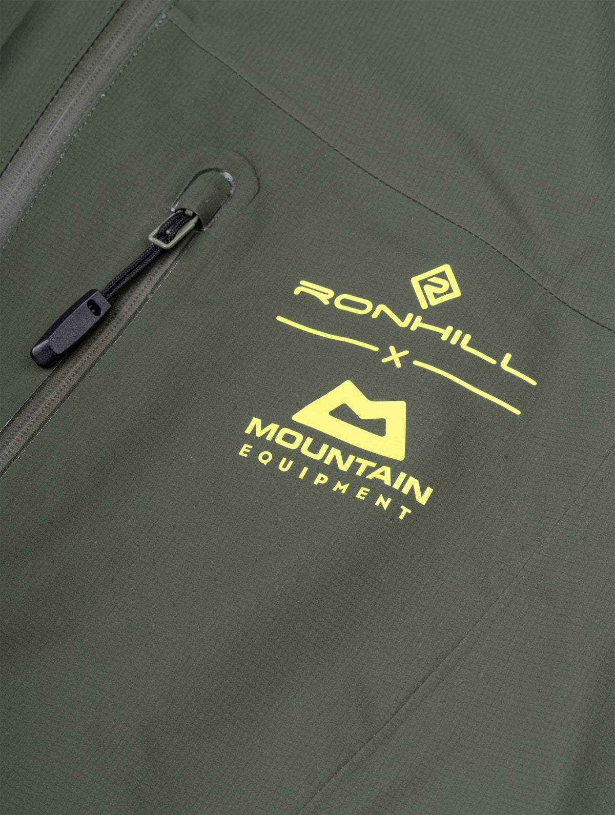 Ronhill Men's Tech GORE-TEX Mercurial Jacket 2 in Kelp/Zest - logo detail