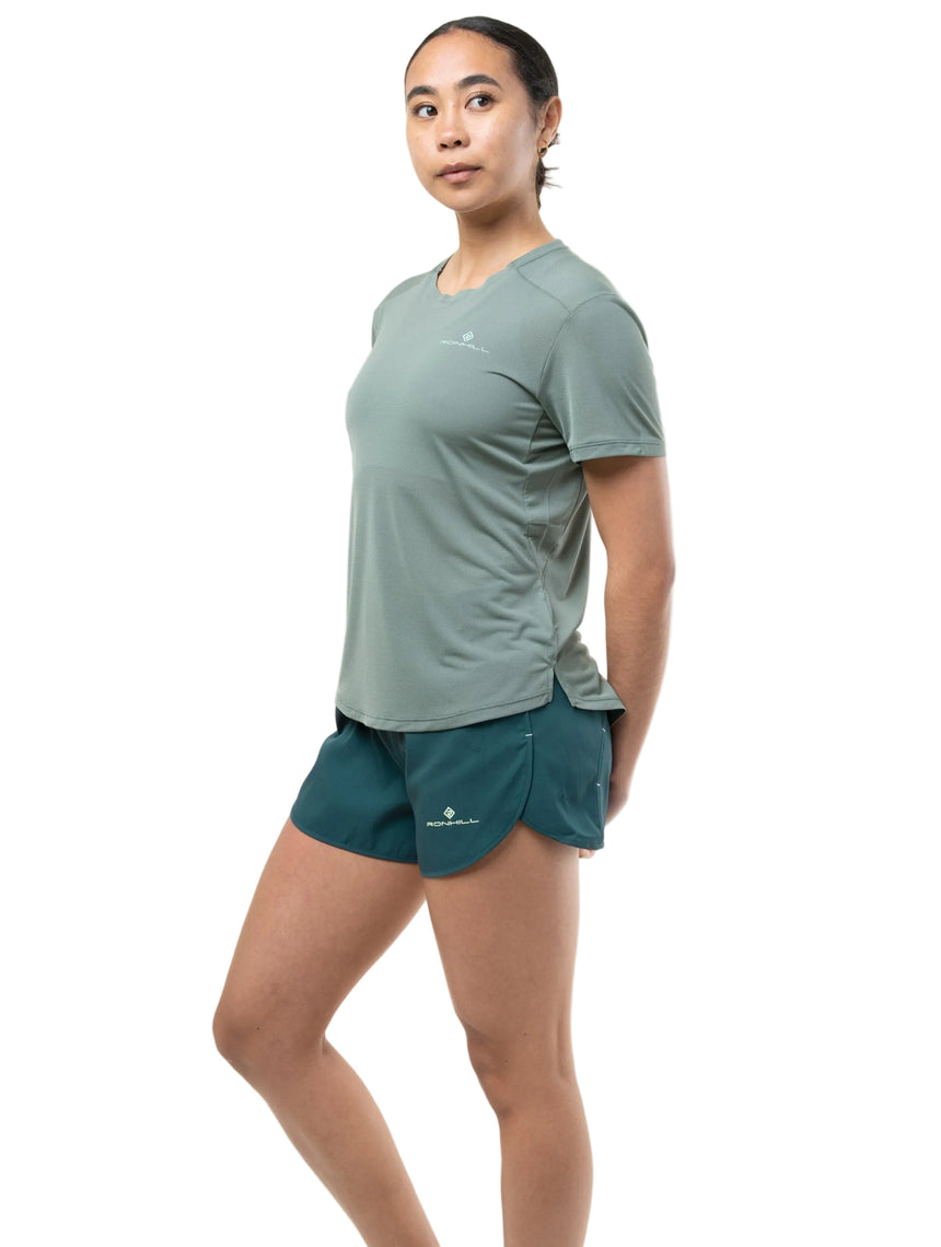 Ronhill Women's Tech 4.5" Short in Evening Haze/Seafoam - detail, 1