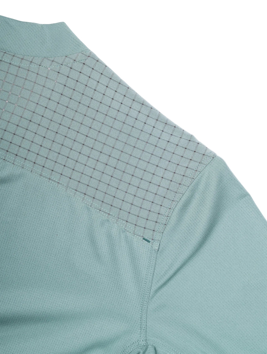 Ronhill Women's Tech All-Terrain S/S Tee in Laurel - detail, 12