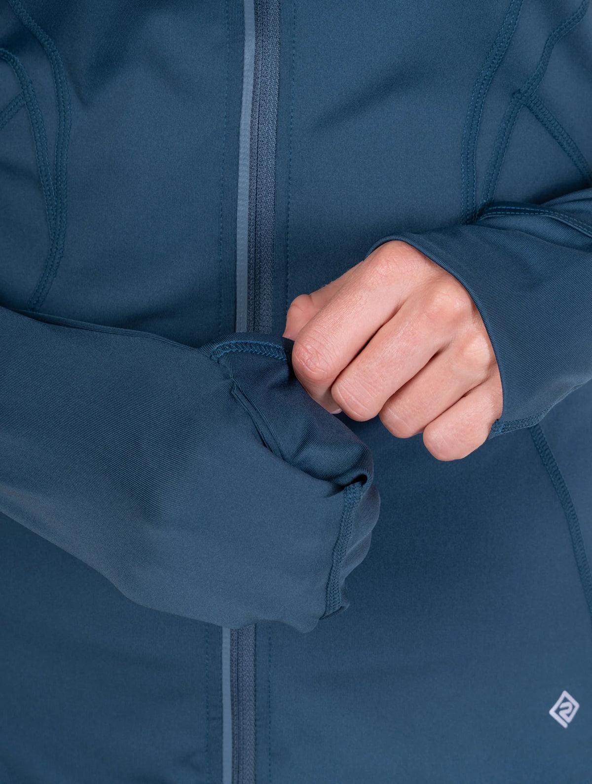 Ronhill Women's Tech Contour Jacket in Evening Haze - front, close-up, worn, looking up