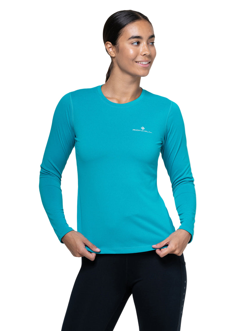 Ronhill Women's Core L/S Tee Outdoor Action Azure/Bright White- Front Fit Close-Up