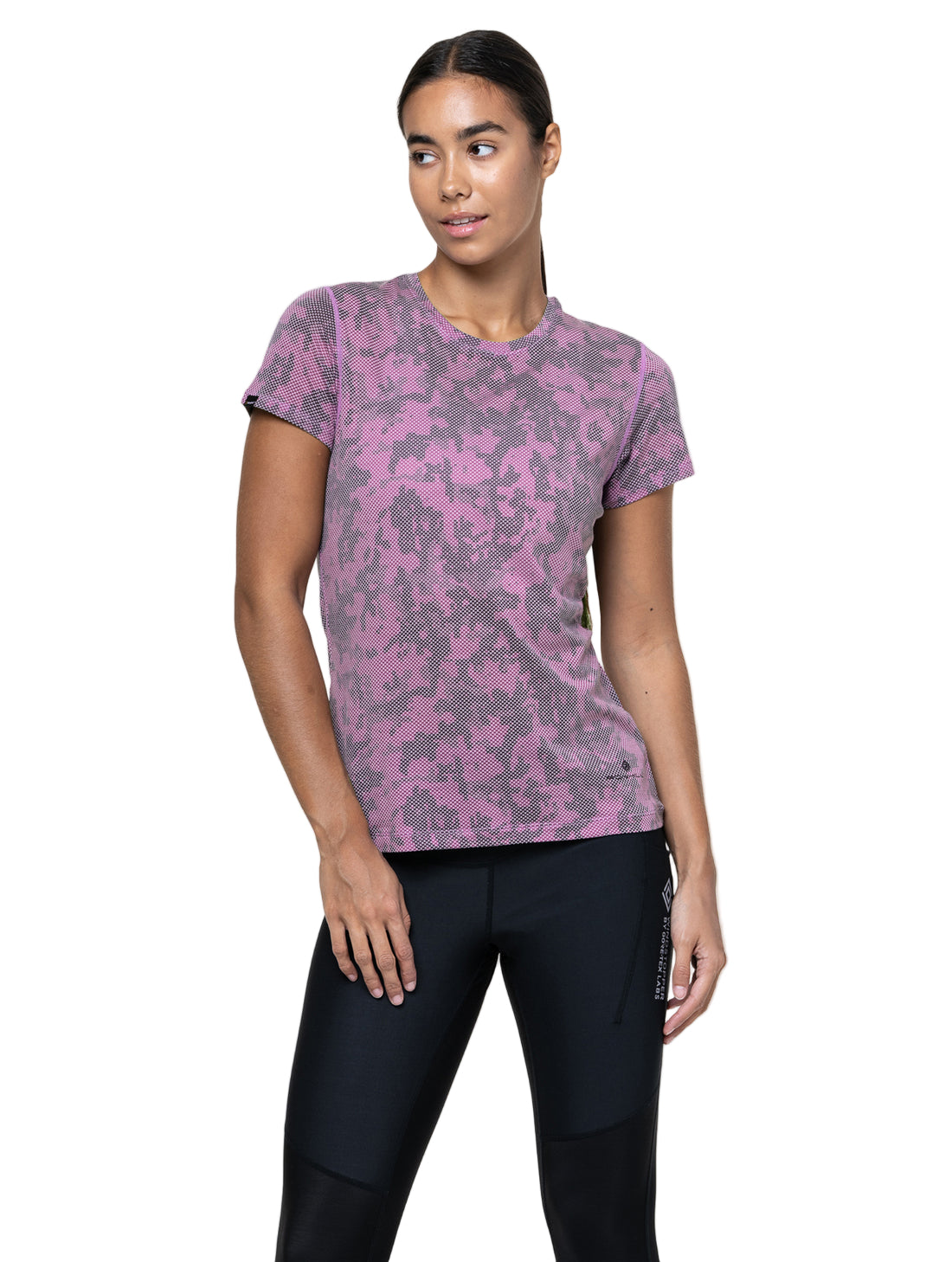 Ronhill Women's Tech Golden Hour S/S Tee Outdoor Action Iris Pixel - Front Fit Close-Up