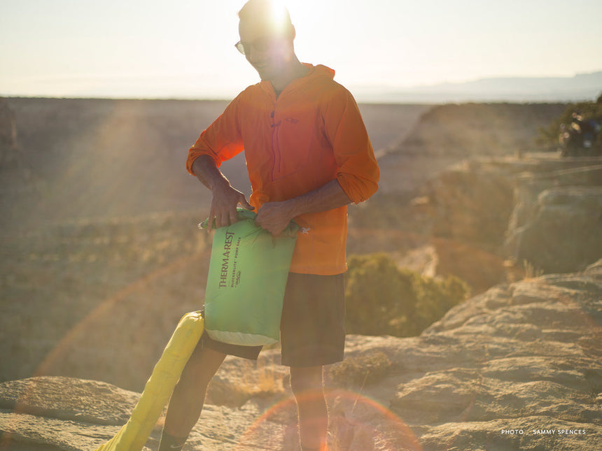 Thermarest BlockerLite Pump Sack Outdoor Action- In use