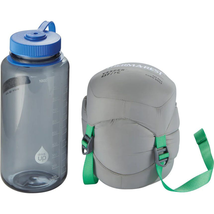 Thermarest Vesper 7C Quilt Outdoor Action- Stuff Sack