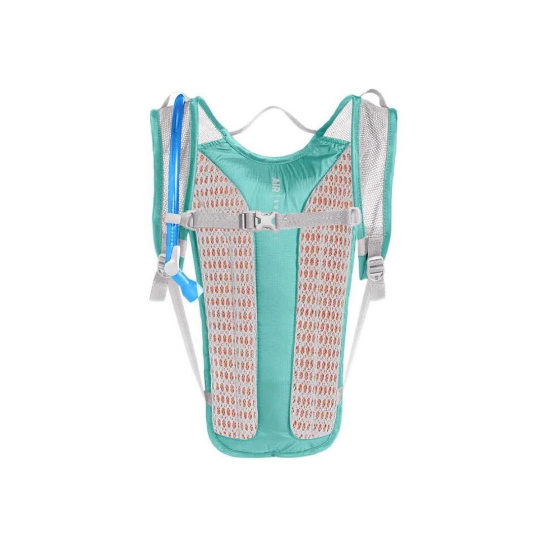 CamelbakCamelbak Classic Light Hydration PackOutdoor Action