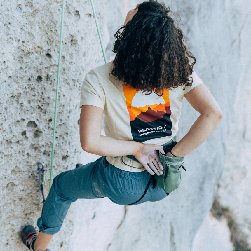 Wild Country Climbing Flow Chalk Bag Outdoor Action Green Ivy - Attached to Model Climbing