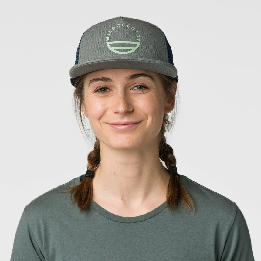 Wild Country Climbing Flow Cap Outdoor Action Marsh/3850 - Front Fit on Model