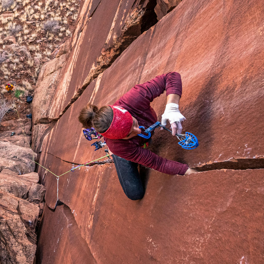 Black DiamondBlack Diamond Camalot™ C4Outdoor Action