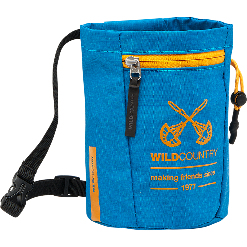 Wild Country Climbing Syncro Chalkbag Outdoor Action Reef - Front Angled