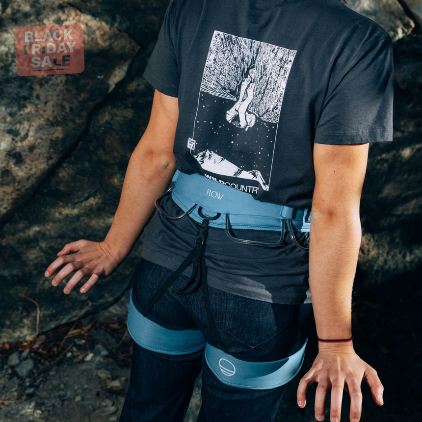 Wild Country Climbing Flow 2.0 Women's Harness Outdoor Action Deepwater/Petrol - Product In Use