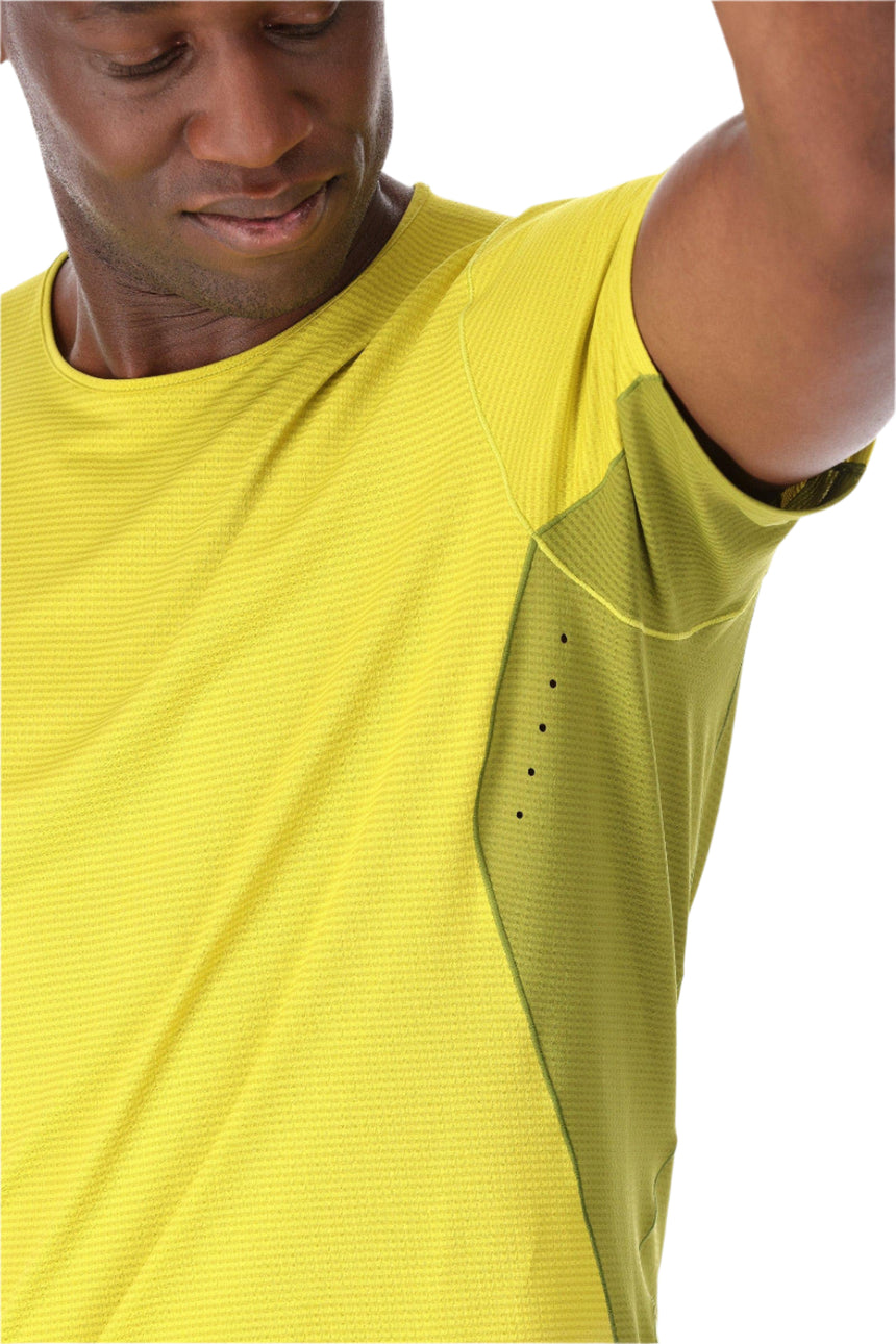 RABRab Men's Sonic Ultra TeeOutdoor Action