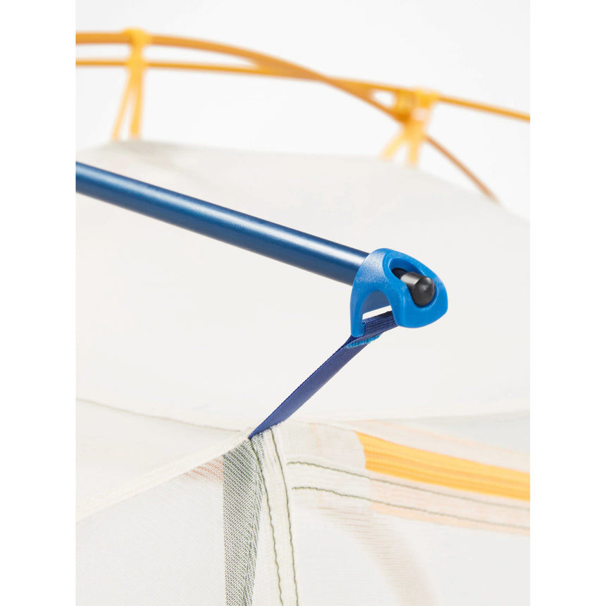 Marmot Limelight 2P Tent exterior close up poles Foliage/Dark Azure