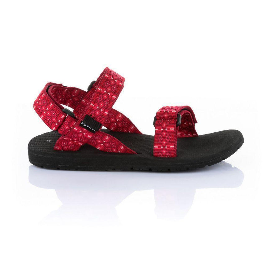 Source Classic Kids Sandal Outdoor Action