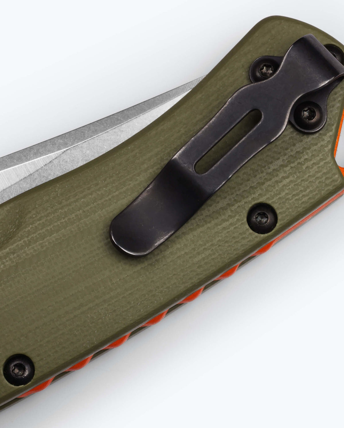 Benchmade Taggedout 15536 OD Green, pocket clip detail
