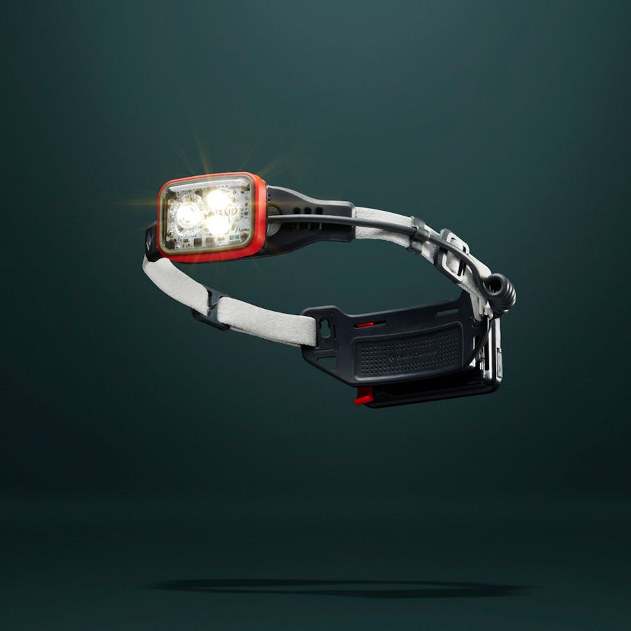 Black Diamond Distance 1500 Headlamp Outdoor Action Octane- Powerful headlamp