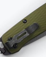 Benchmade Bailout 537GY-1 woodland green aluminium knife, AXIS Lock detail