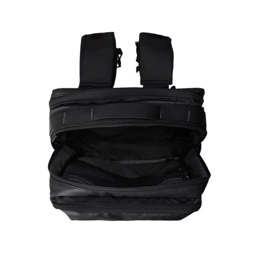 The North FaceThe North Face Base Camp Voyager DaypackOutdoor Action