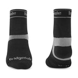 Bridgedale Women's TRAIL RUN Ultralight T2 Merino 3/4 Socks in Black - front and back