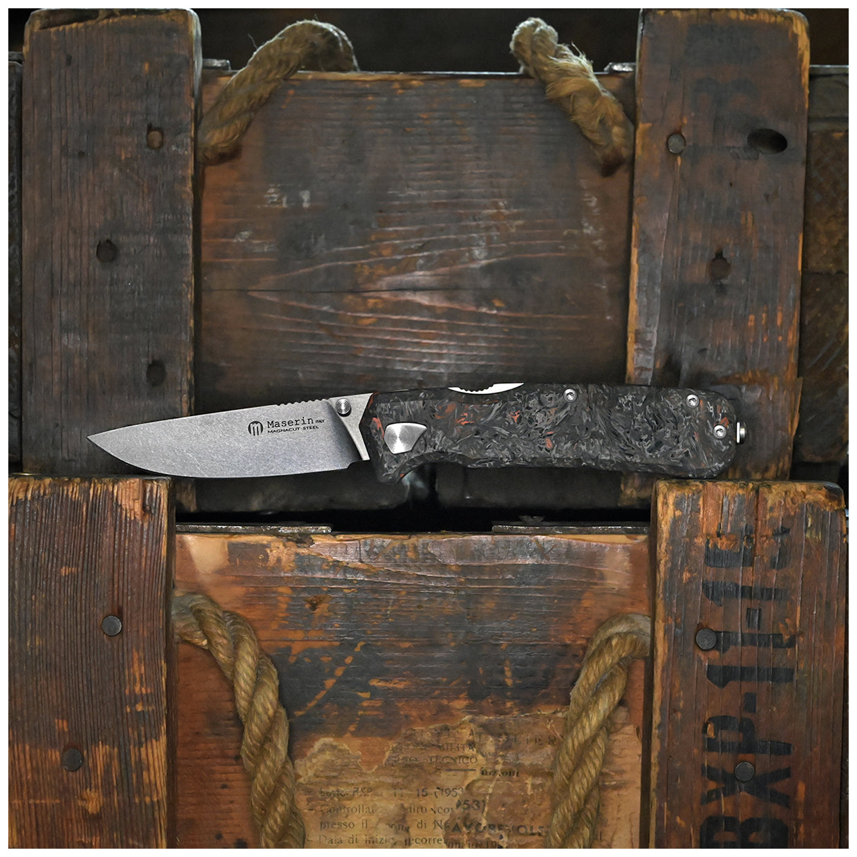 Maserin 630 Pulse MagnaCut EDC knife with black/orange Fatcarbon handle - modern premium folding knife