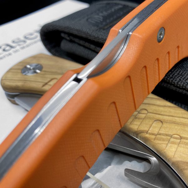 Maserin 763 Skinner folding knife in closed position - compact portable hunting knife