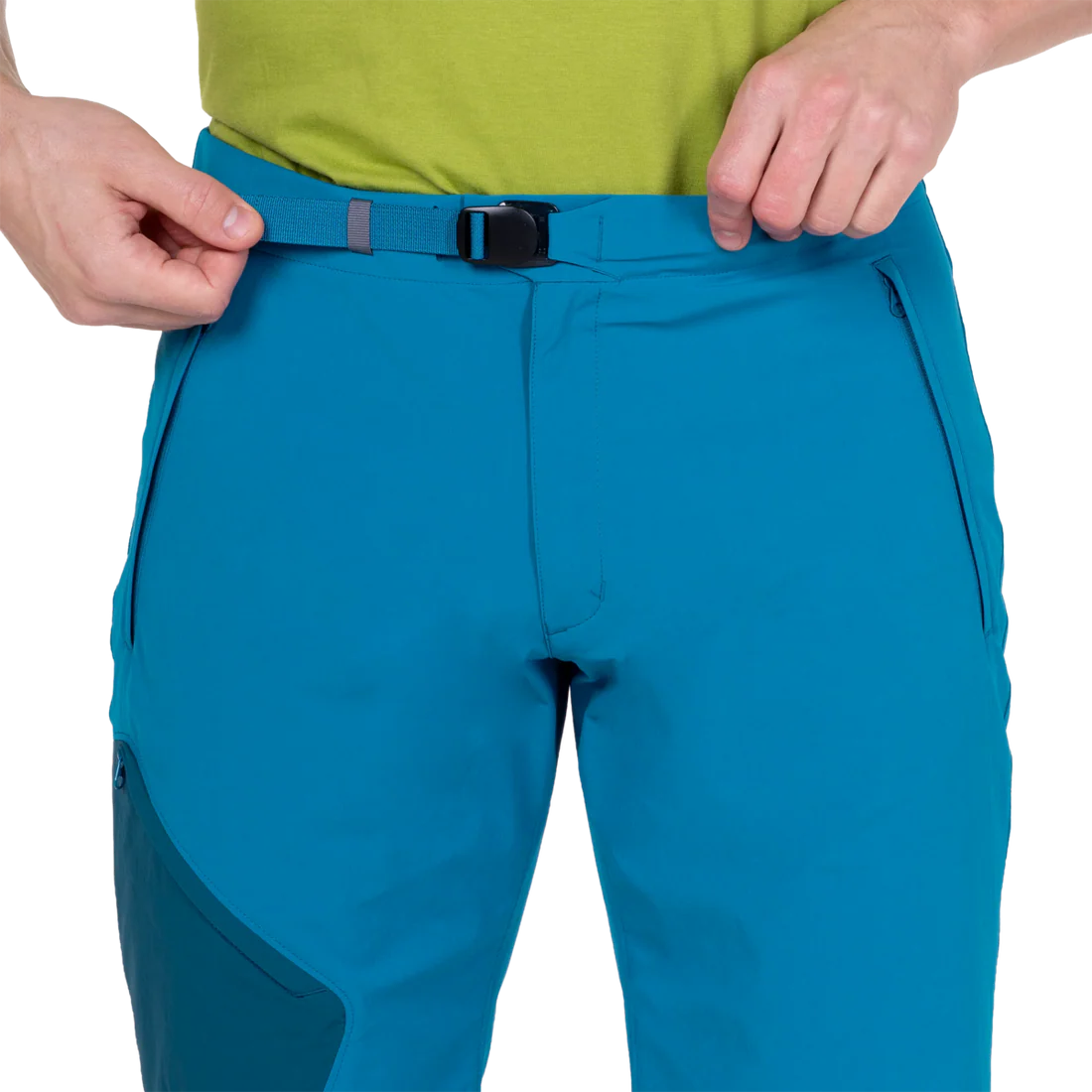 Mountain Equipment Comici Men's Short in Alto/Majolica - Pocket Detail