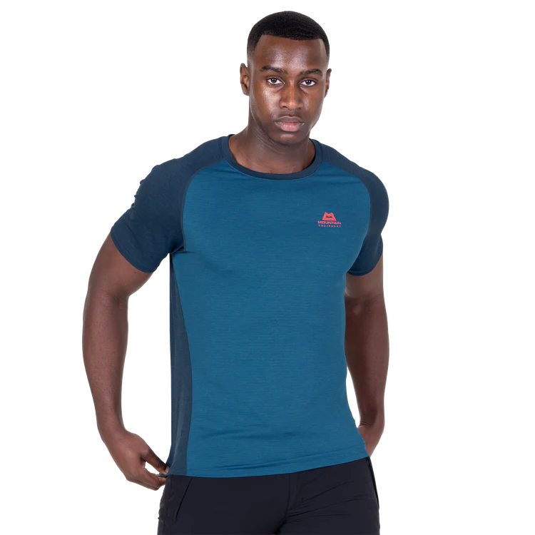 Mountain EquipmentMountain Equipment Nava Men's CrewOutdoor Action