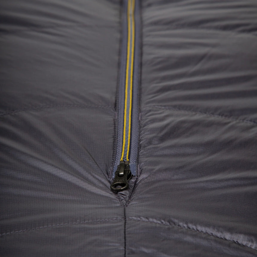 Mountain Equipment Helium GT 800 Sleeping Bag (-16°C/3°F) Outdoor Action Anvil Grey- Zip