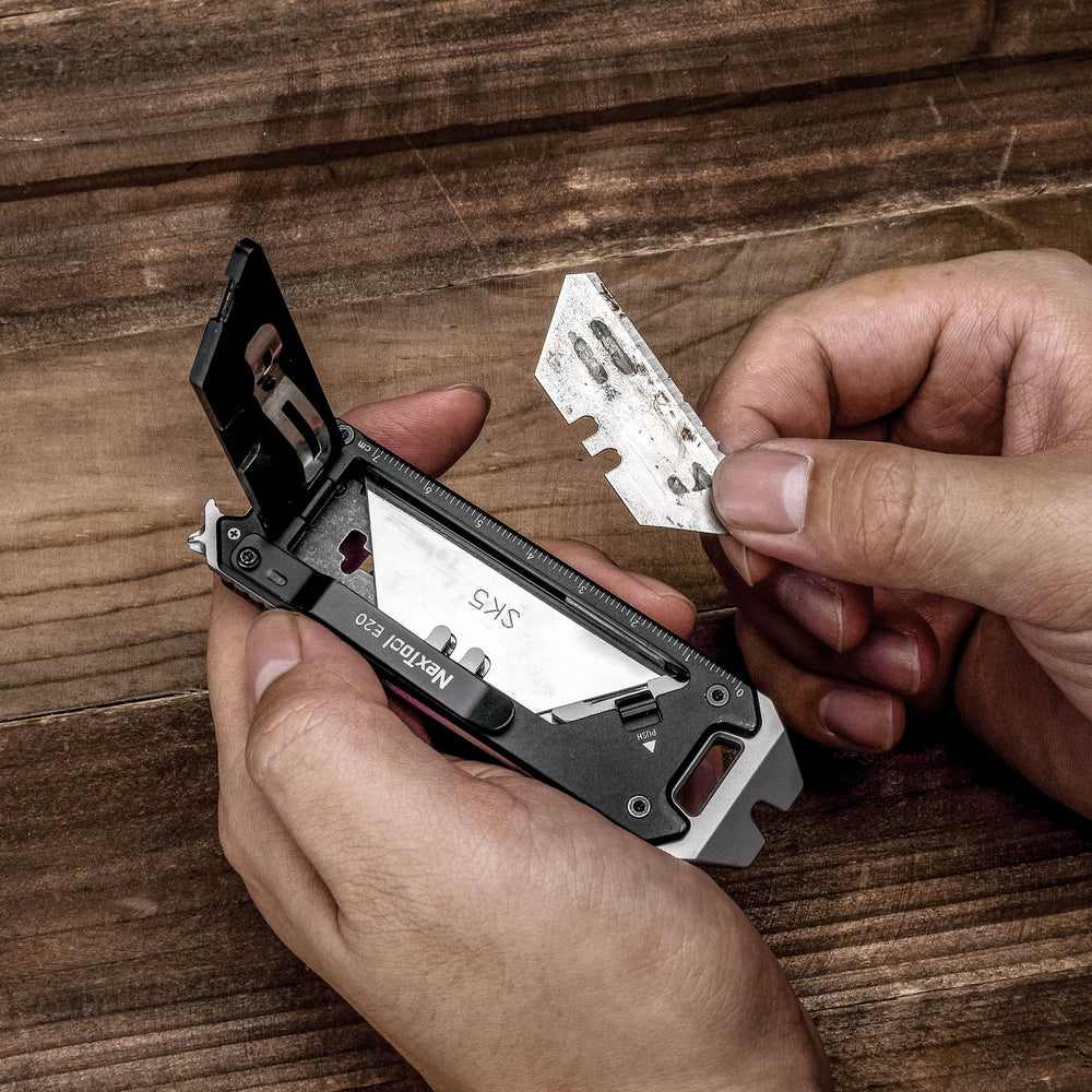 Nextool Explorer E20 Magazine Blade Storage - Safe Storage for Used Blades and Eco-Friendly Disposal
