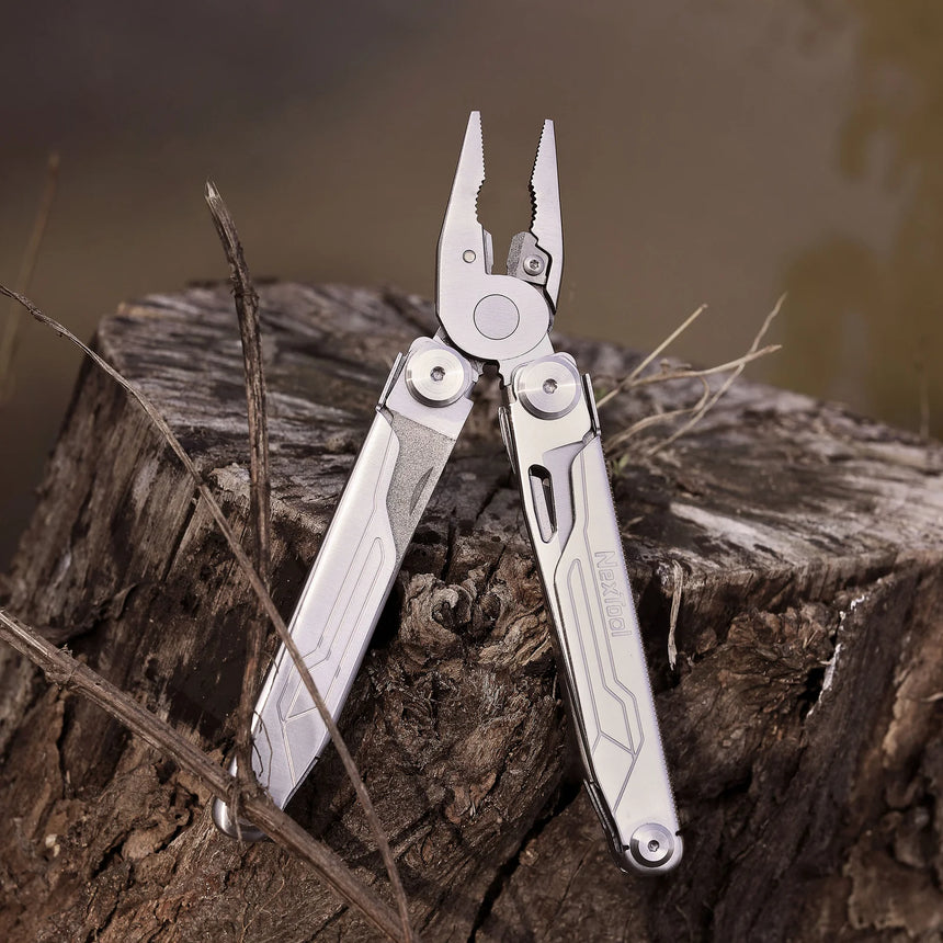 Nextool Flagship Captain in Use - Perfect for Full-Scale Repairs and Outdoor Challenges