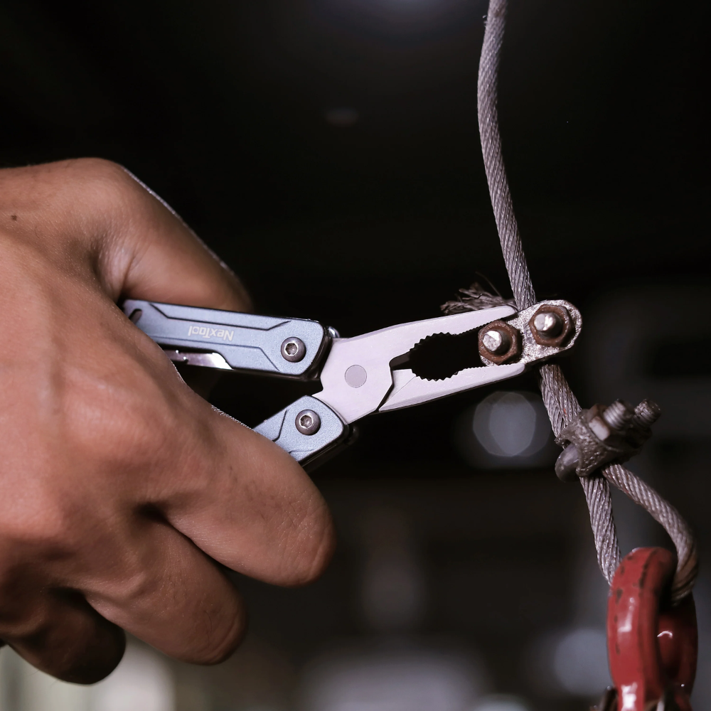 Nextool Mini Sailor S11 Closed Position - Ultra-Compact 67mm Design for Pocket Carry