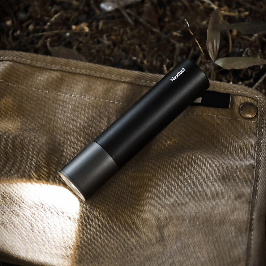 Nextool Pocket Flashlight Focussing Lens - Adjustable Beam for Trails and Campsites