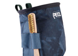 Petzl Saka Outdoor Action Dark Gray - Double brush slot securely holds various brush types