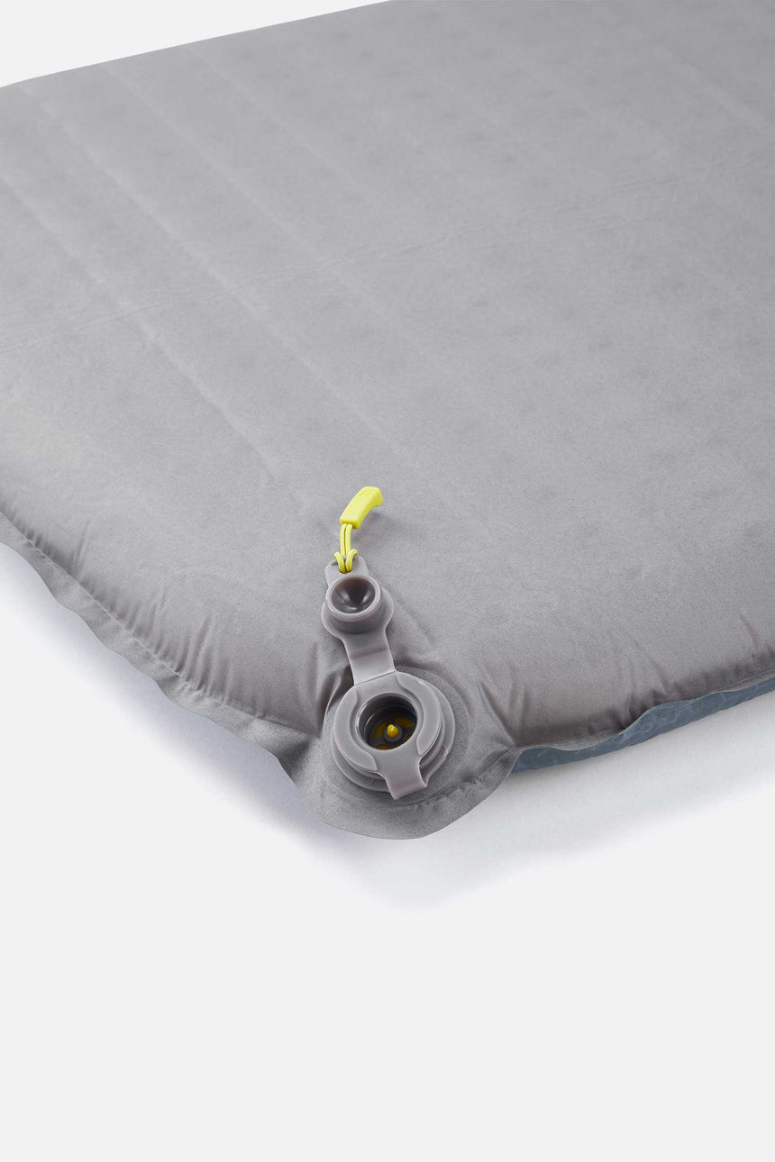 Rab Exosphere 3.5 Self-Inflating Sleep Mat in Orion Blue - valve detail