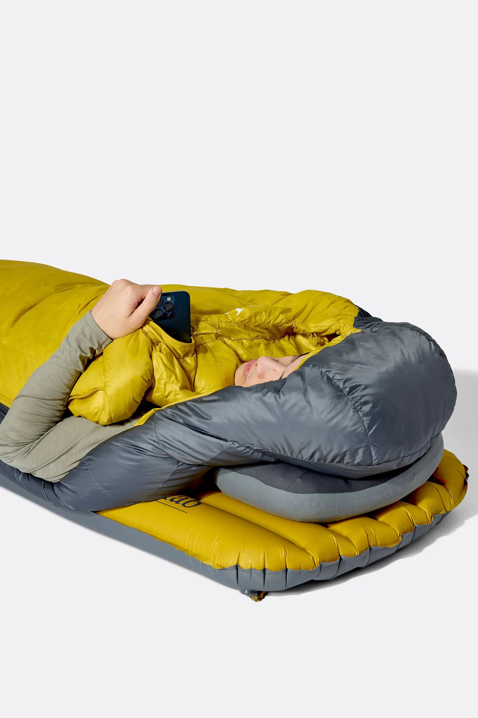 Rab Neutrino Down Sleeping Bag (-18°C/0F) in Graphene/Dark Pollen - Laid Flat Front
