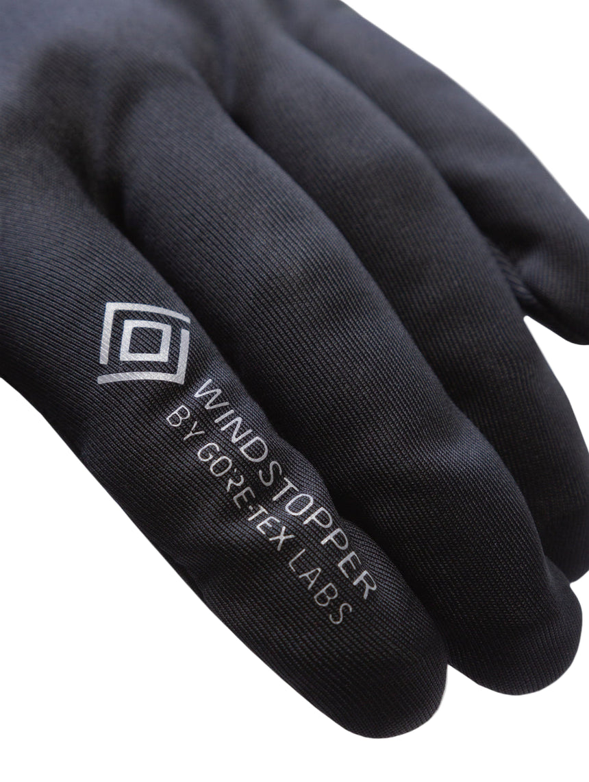 Ronhill GORE-TEX® Windstopper Glove in All Black - GORE-TEX Windstopper branding detail
