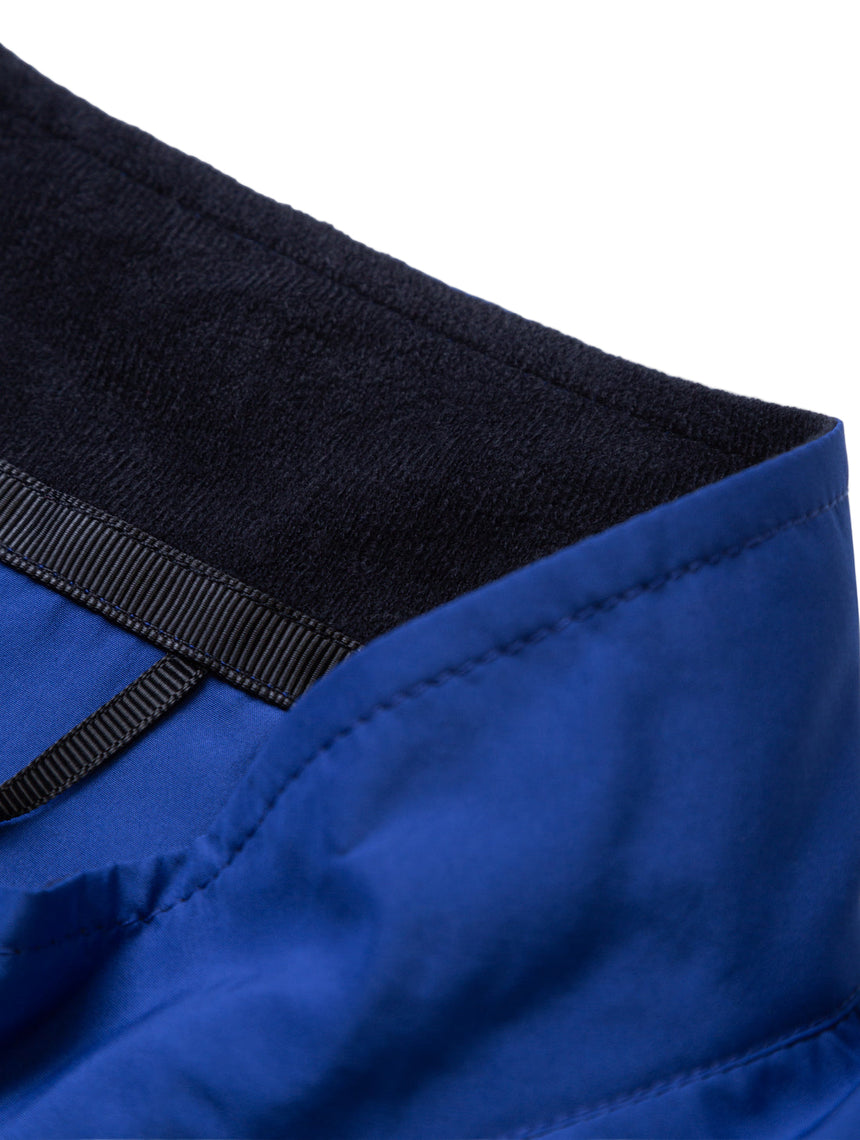 Ronhill Men's Core Jacket in Dark Cobalt/Bright White - collar detail