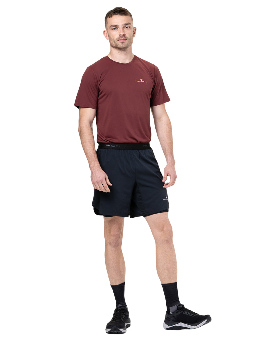 Ronhill Men's Tech 7" Twin Short in All Black - worn, front