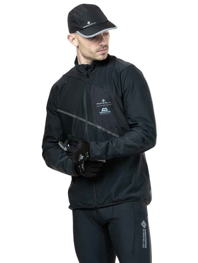Ronhill Men's Tech GORE-TEX Windstopper Jacket in All Black - cuff detail
