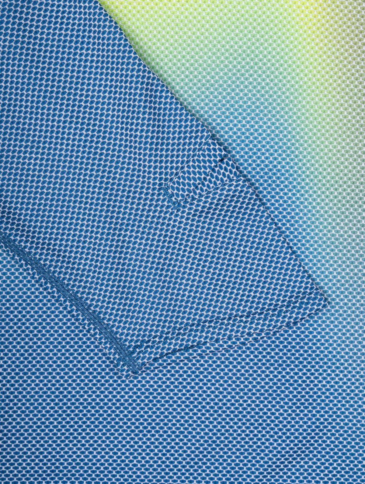 Ronhill Men's Tech Golden Hour L/S Tee in Glacier Merge - fabric detail