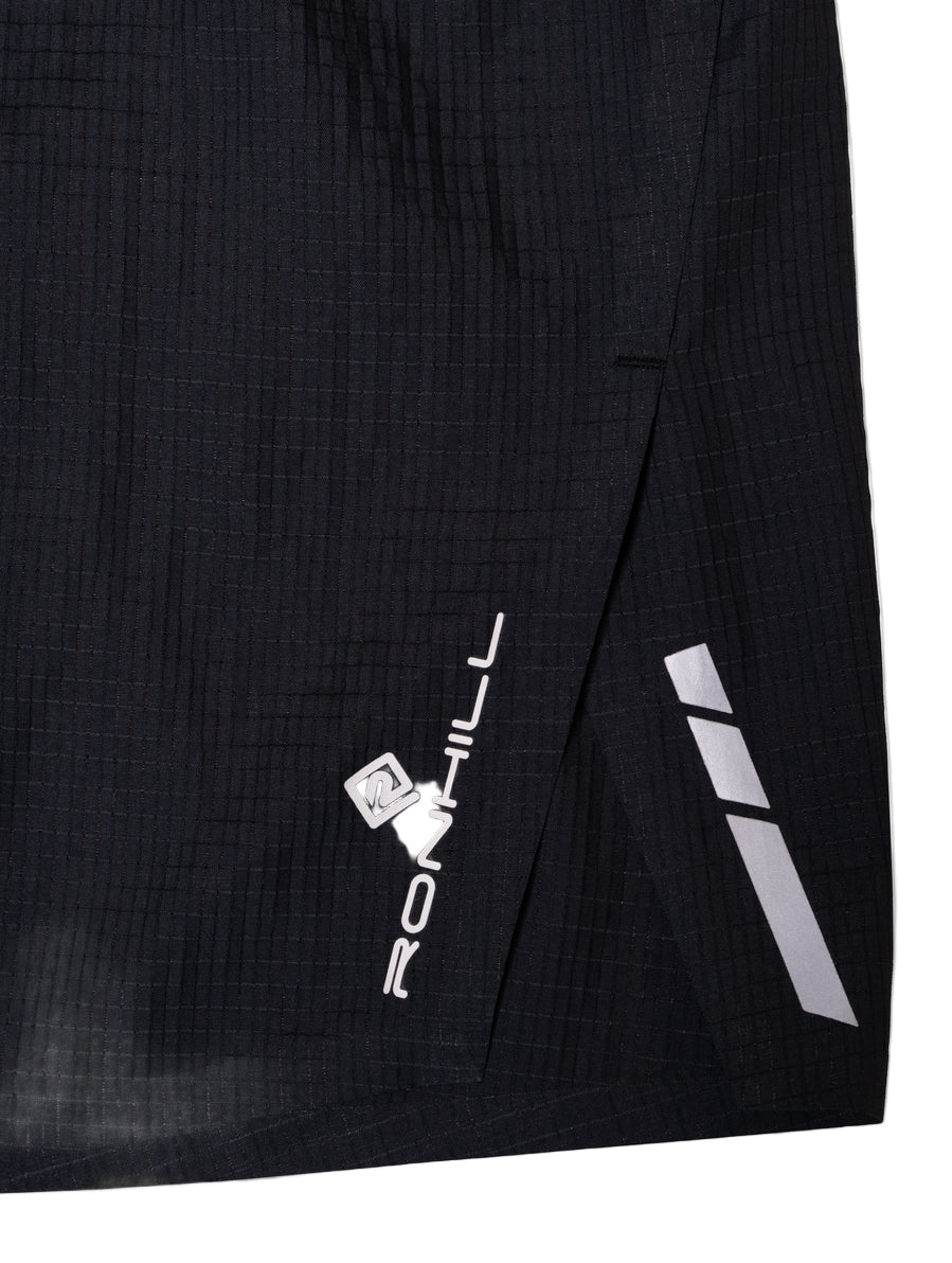 Ronhill Men's Tech Race 5" Short in All Black - side split detail