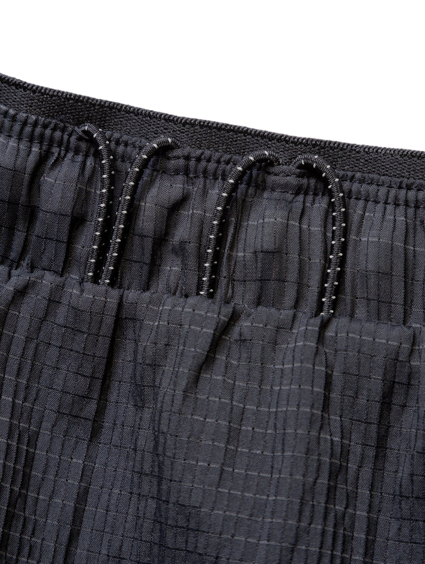Ronhill Men's Tech Race Short in All Black - drawcord detail